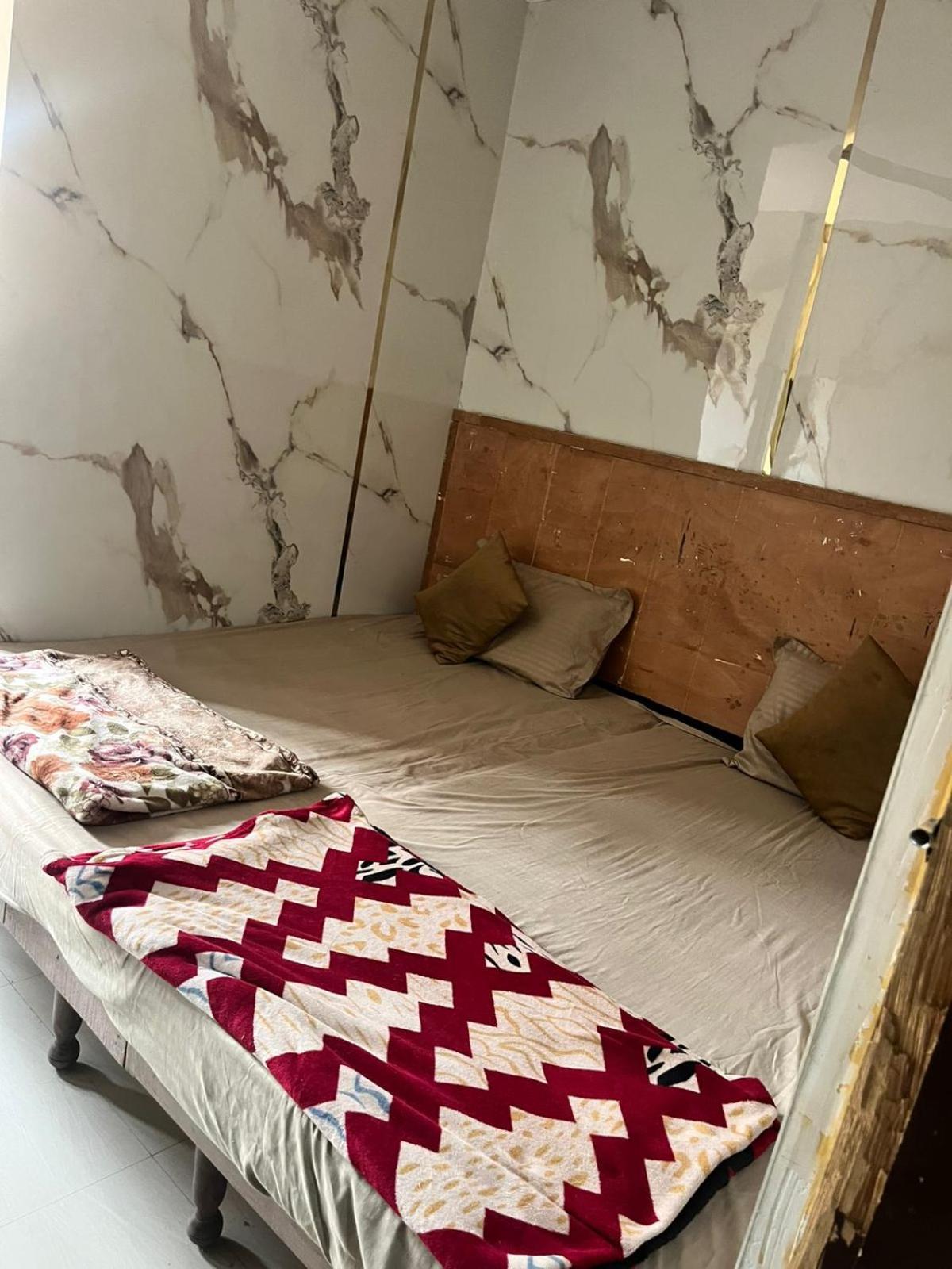 Arora Guest House Амритсар Экстерьер фото