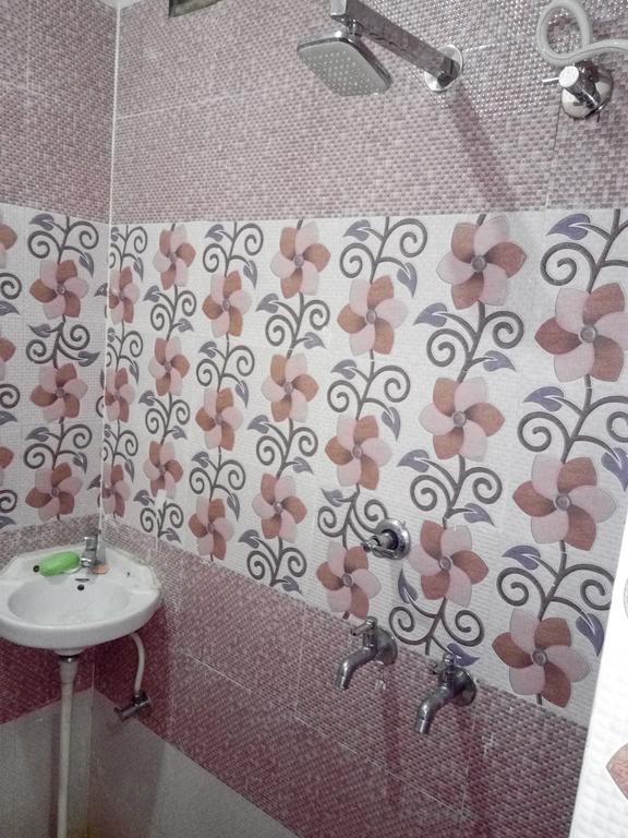 Arora Guest House Амритсар Экстерьер фото